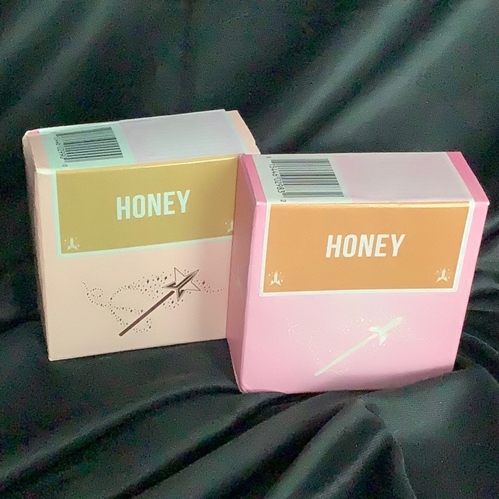 MAGIC STAR SETTING POWDER IN HONEY-TAN TO MED. SKIN TONES WITH GOLDEN UNDERTONES